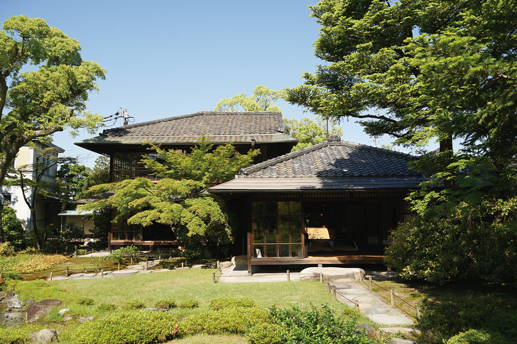 偉人の愛した一室＞重厚な和洋折衷の洋館と広大な庭園 国家の