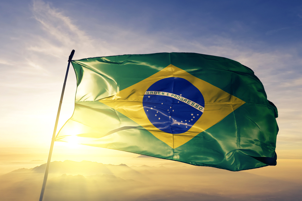 ブラジル新大統領が直面する国内政情不安 米中板挟みの恐れも