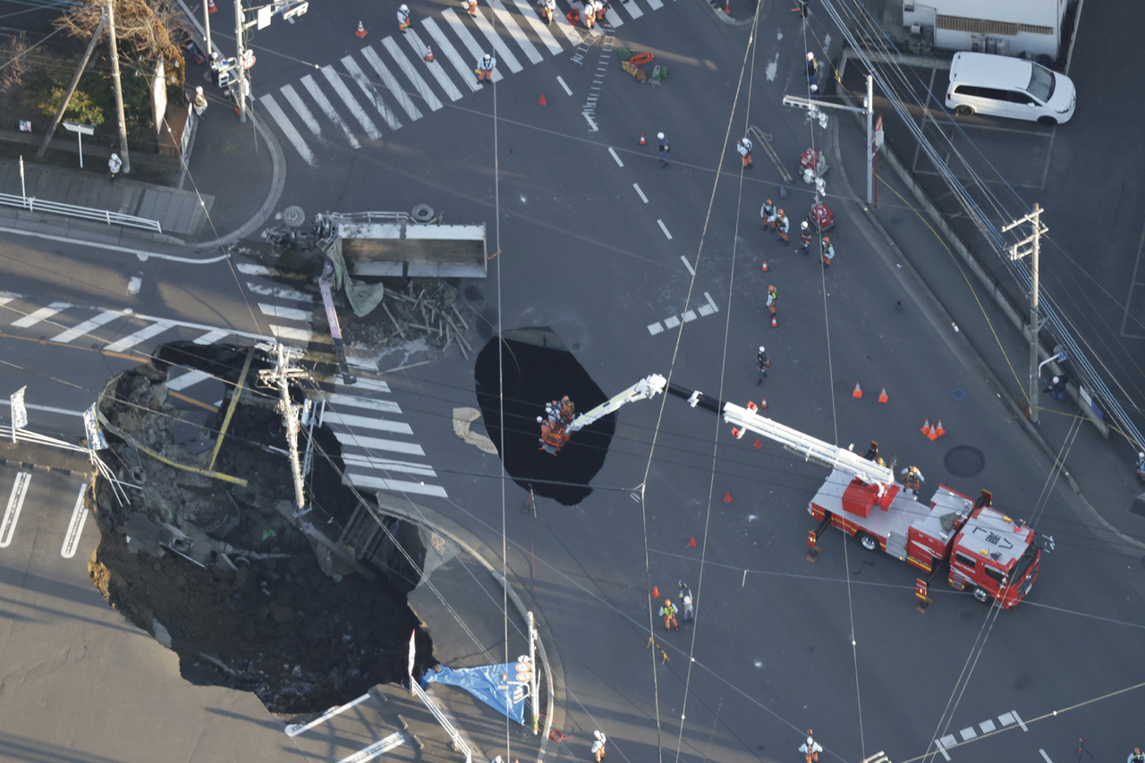 あなたの街の下水道管が危ない！八潮市の事故はなぜ起きた？地下に潜む