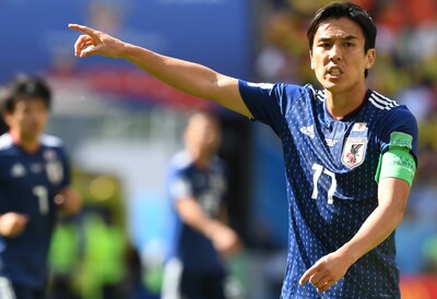 先着順】速乾!! サッカー 日本代表ユニフォーム M キャプテン