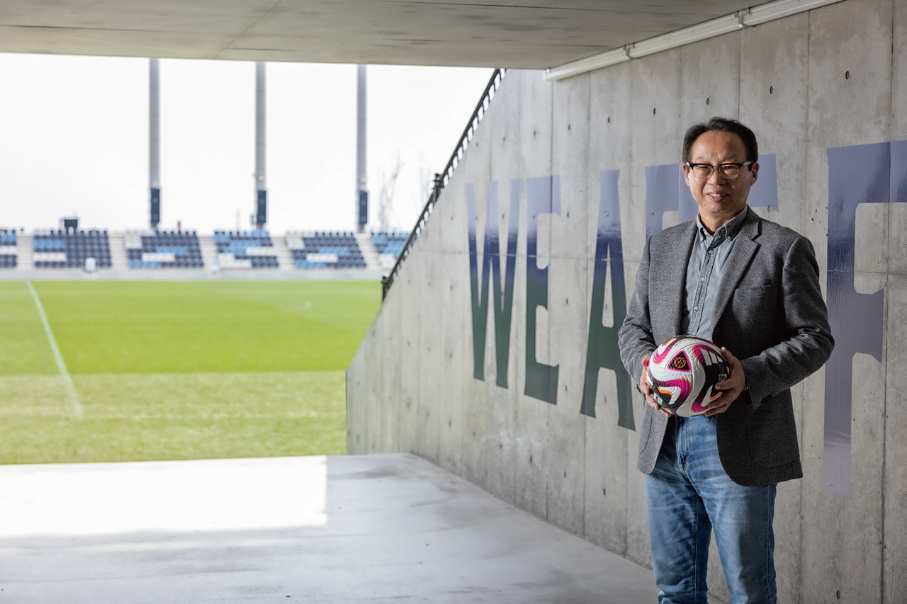 「人を育てるなんておこがましい」岡田武史・サッカー日本代表元監督が語る教育観 新たに始めた挑戦 Wedge ONLINE(ウェッジ・オンライン)