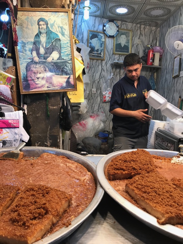 恐れ多きもシーア派初代イマーム・アリーはピンクのハートがお好き？（聖地ナジャフ編） イラクで観光旅行をしてみたら（2） Wedge