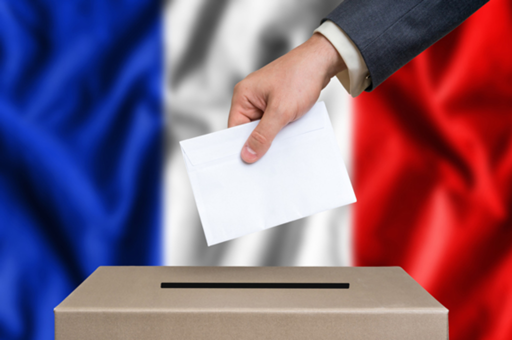 フランスで再び拡大するポピュリズム 大統領選の行方は