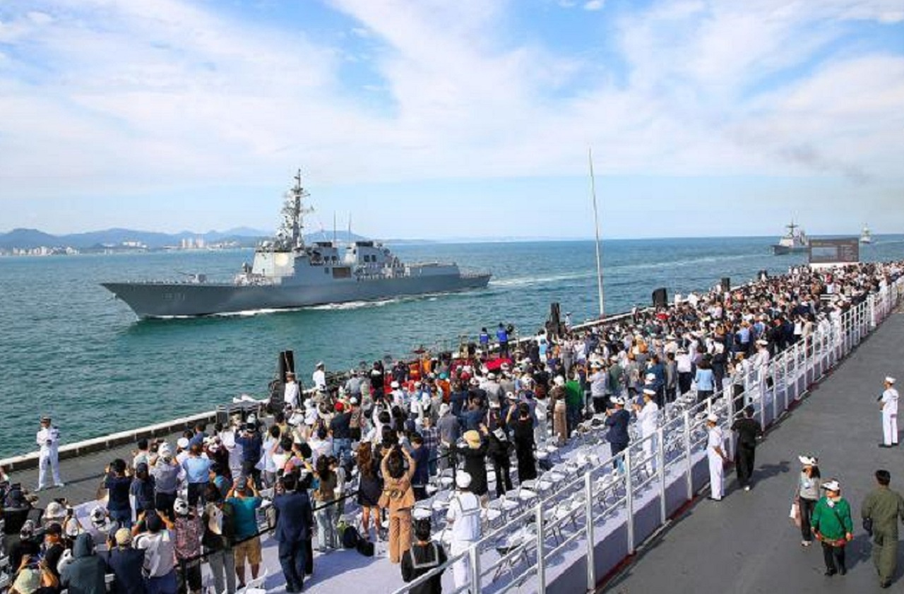 日本で報じられなかった韓国海軍創建80周年記念観艦式、知られざる韓国