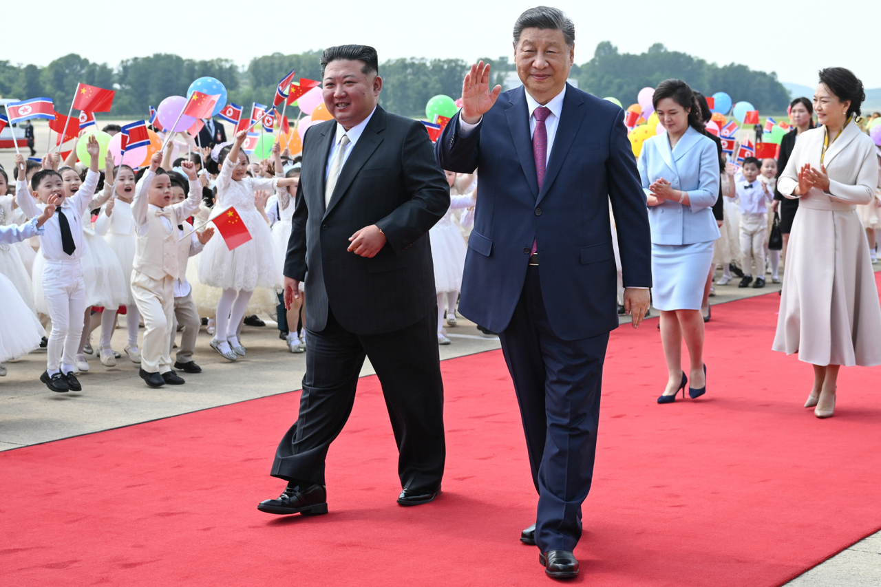 新たな章」を開いた中国と北朝鮮の関係、ロシアと利益最大化はかる