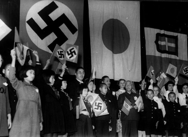 日独伊三国同盟の研究 (1975年) 91L3vZLY15L._UF350,350_QL50_.jpg