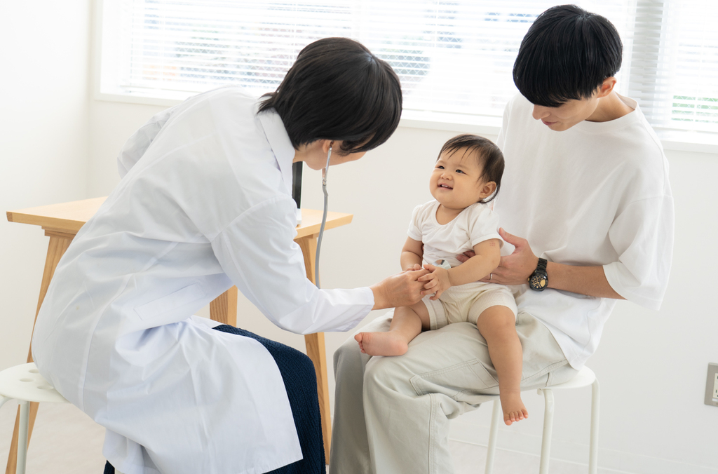 祖父の教え「凡医尽人」ドラマ『19番目のカルテ』で注目の総合診療医が