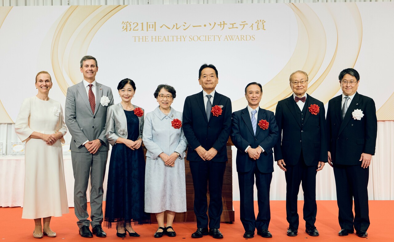 より良い未来、健全な社会を築くため不断の努力を続ける人々に着目して