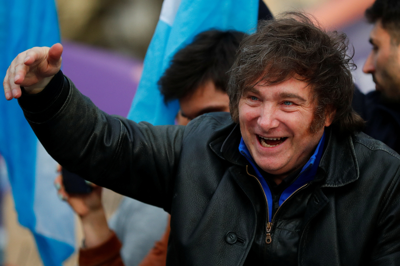 無政府資本主義者」ミレイがアルゼンチンを救えるか Wedge ONLINE(ウェッジ・オンライン)