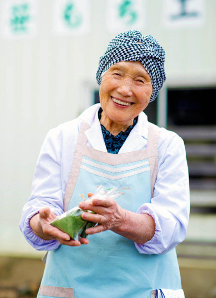 桑田ミサオ 笹餅作り名人 津軽伝統の味を届ける93歳 注文の多い笹餅屋 Wedge Infinity ウェッジ