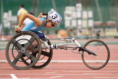 進行性の病気と向き合うとは 車椅子マラソンで風を切って走り続ける 車椅子陸上競技 木山由加さん 岡山県身体障害者陸上競技連盟 Wedge Infinity ウェッジ